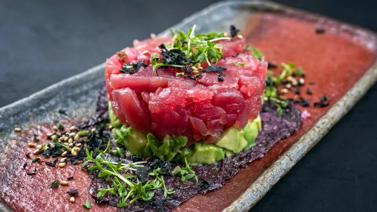 crudo, sashimi, carpaccio και tartare