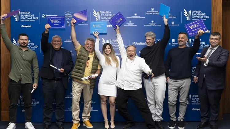 Ο Γιάννης Μπαξεβάνης διακρίθηκε στα Βραβεία Ελληνικής Κουζίνας 2024 3 Βραβεία Ελληνικής Κουζίνας 2024