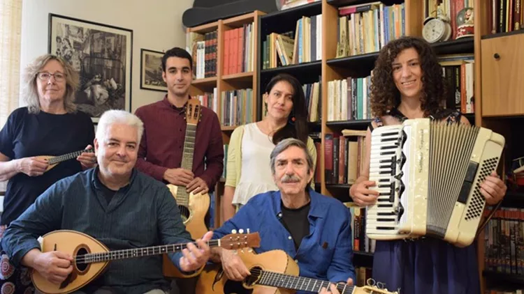 Ρεμπέτικη συναυλία με τους «Παραπεταμένους» στο Κηποθέατρο Νίκαιας
