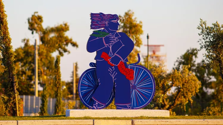 The Ellinikon Experience Park - Γλυπτό Ποδηλάτης