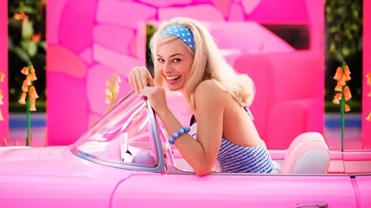 Η 'Barbie' έρχεται στο Netflix. Αξίζει όμως να τη δεις;
