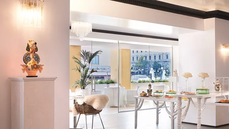 Pallas Athena Restauran