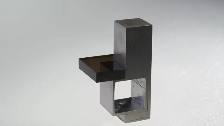 True to Form Karel Votipka - ring - 1999