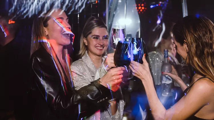 Cinderella Disco Noir Grey Goose