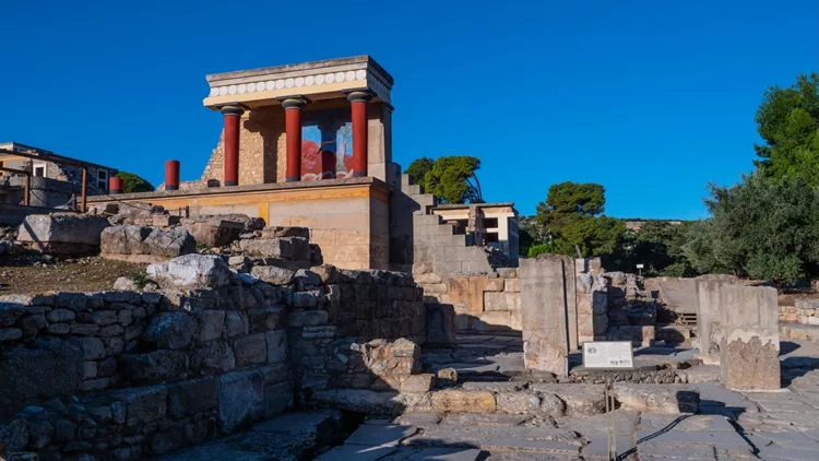 Βόρεια είσοδος ανακτόρου Κνωσού