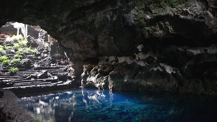 Los Jameos del Agua