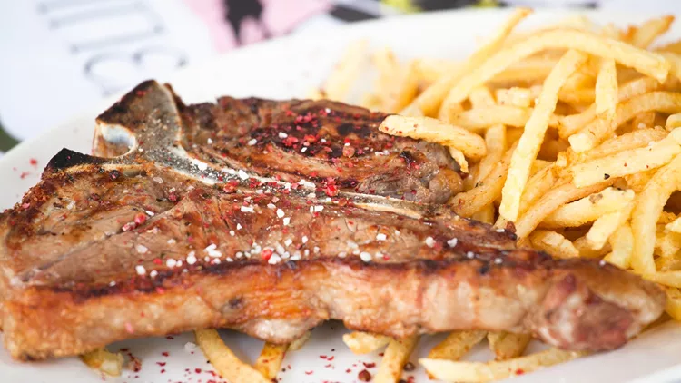 Στην Μπεμπέκα για νόστιμη Τσικνοπέμπτη