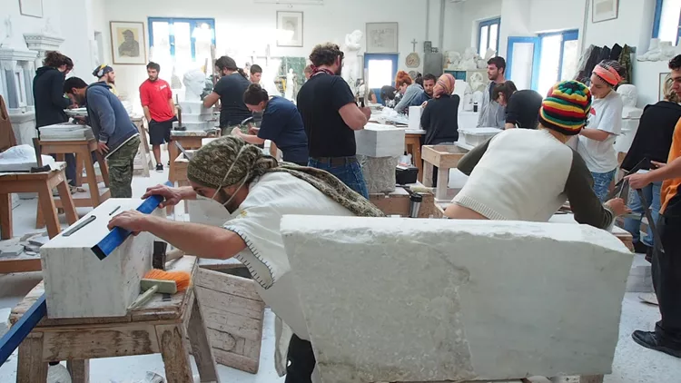 To εργαστήριο της Σχολής Μαρμαροτεχνίας