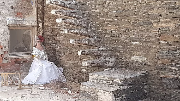 Συνάντησέ με στην έξοδο...