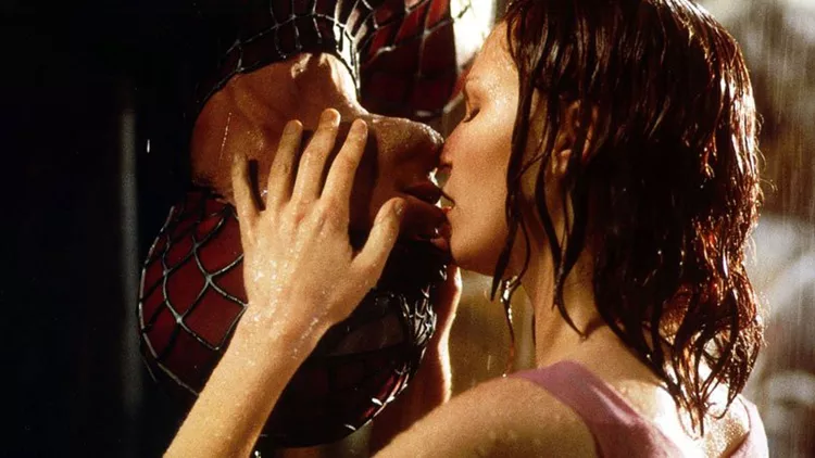 spider-man_upside_down_kiss