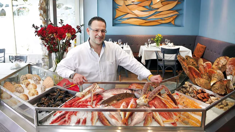 Δουράμπεης Oyster