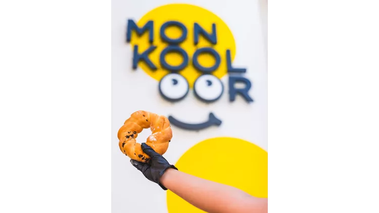 MON KOOLOOR