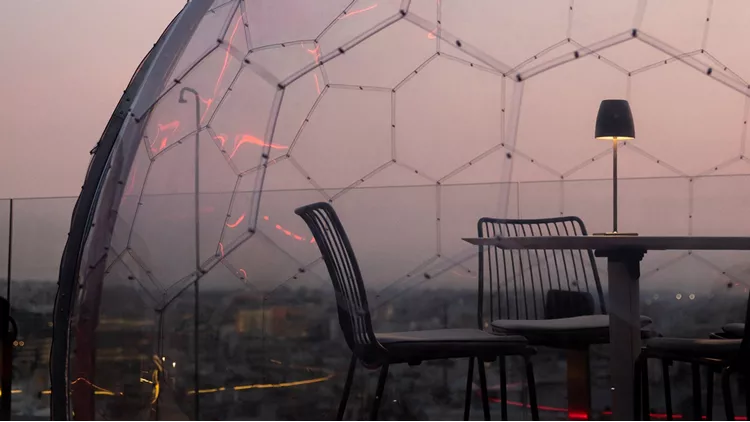 Let’s Bubble: Μια Γαστρονομική Εμπειρία σε Ιγκλού με Θέα την Ακρόπολη 3