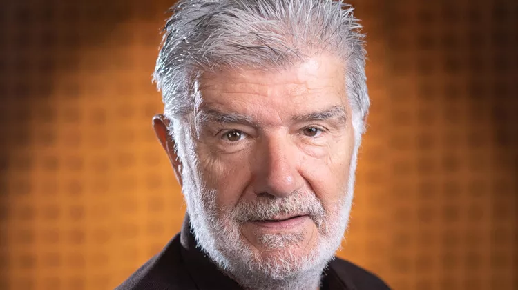 Νίκος Δαφνής