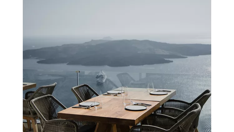 Tην Παρασκευή 5 Δεκεμβρίου, το Σymposio at Ark υποδέχεται το εστιατόριο Kaliya της Σαντορίνης για ένα ξεχωριστό δείπνο, στις πολυτελείς αίθουσες του κοσμοπολίτικου Ark της Γλυφάδας.