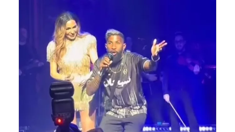 Ο Ροντινέι τραγουδά την Πανσέληνο με τη Δέσποινα Βανδή