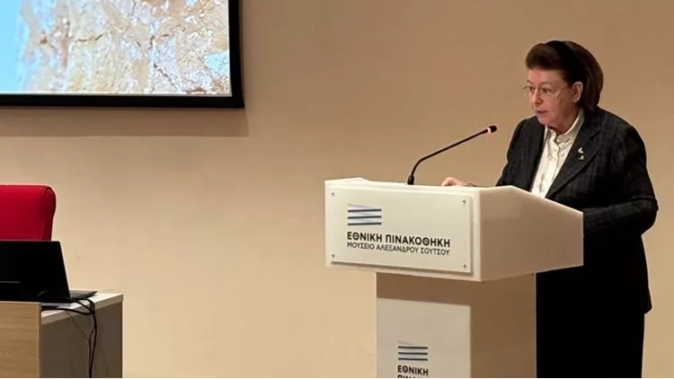 Λίνα Μενδώνη
