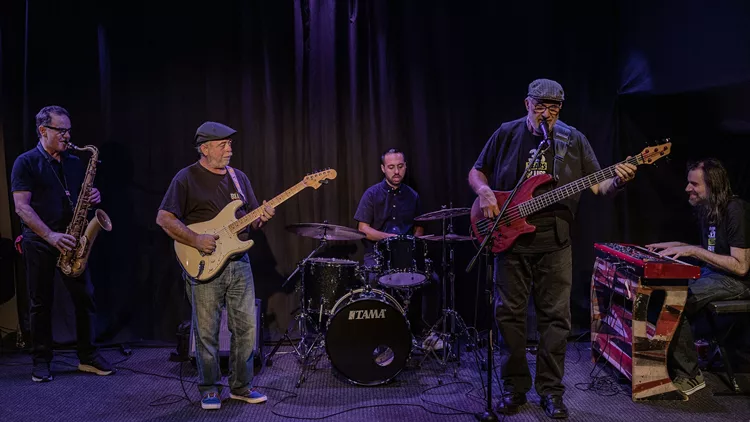 Blues cargo
