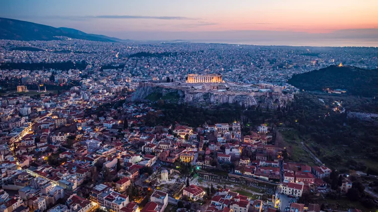 Η Αθήνα και γιατί δεν έχει χώρους πρασίνου