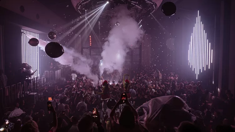 Το θρυλικό nightclub Venue για ένα βράδυ στο Botoxe