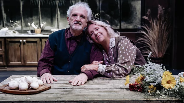 Πριν ανοίξουμε φτερά