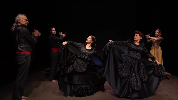 Ματωμένος Γάμο ΜΟΝΤΕΡΝΟΙ ΚΑΙΡΟΙ 2025-26