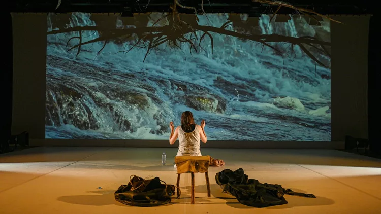 Ο ομφαλός της γης