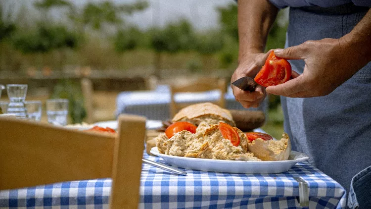 Οι παραδοσιακές ταβέρνες της Μυκόνου