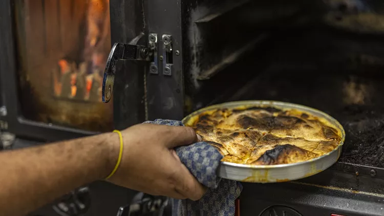 Το εστιατόριο - ελεβέ καφενείο Φλάρος στο Παγκράτι