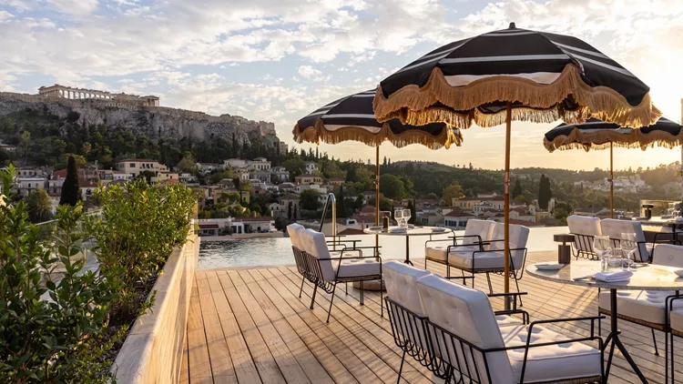 Sunday Table του The Dolli's Rooftop Restaurant 2025