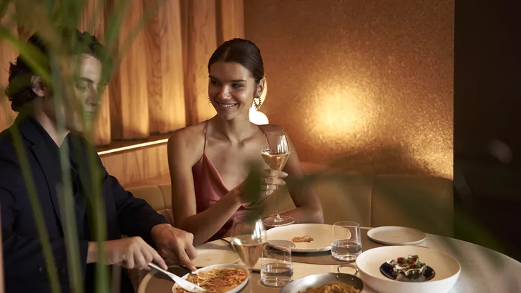 Στο 'One&Only Aesthesis' για τη γιορτή του Αγίου Βαλεντίνου