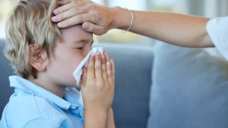 παιδί κρύωμα