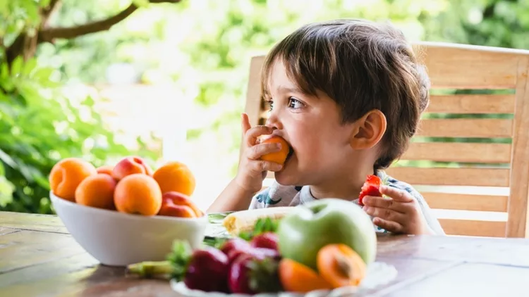 παιδί φαγητό