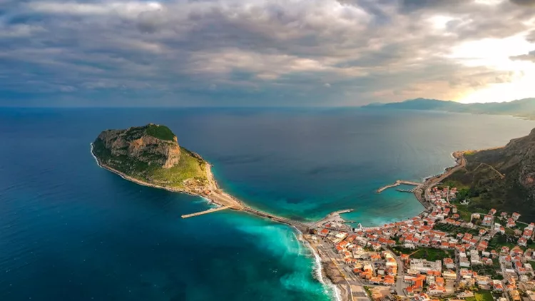 Πάσχα στη Μονεμβασιά 2025