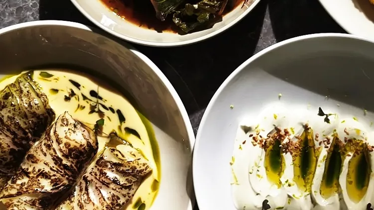 Την Μεγάλη Παρασκευή στρώνουν Αγιορείτικο τραπέζι στο Κουκάκι