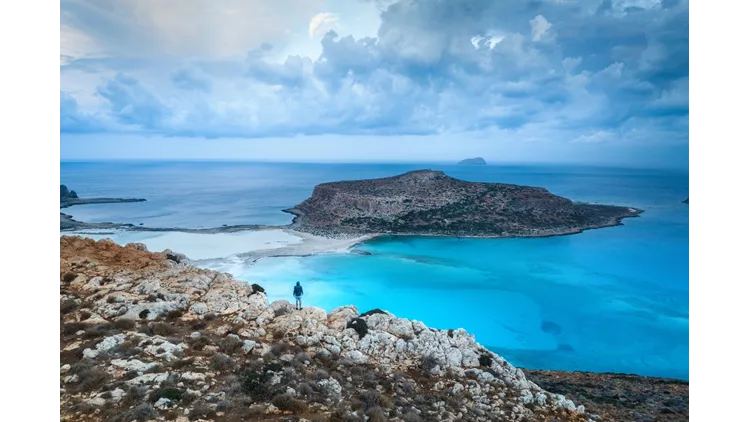 'Χρειάζεται να πας μόνο μια φορά για να ερωτευτείς': Τα αγαπημένα νησιά των ξένων δεν είναι η Σαντορίνη και η Μύκονος