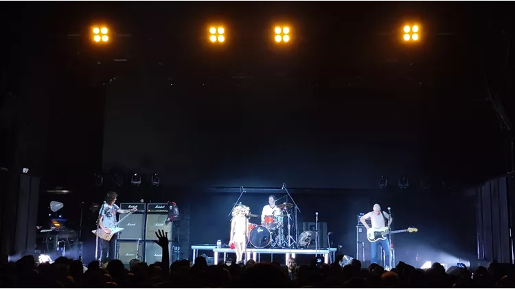 Amyl and the Sniffers Floyd