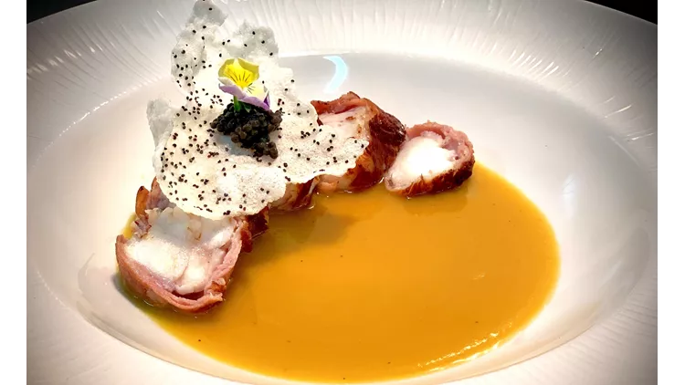To fine dining της Θάσου πιάνει Γλυφάδα