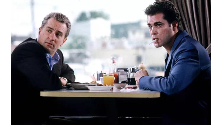 Καλησπέρα σας, έχετε κάνει 'κάποια' κράτηση;_Σκηνή από την ταινία The Goodfellas