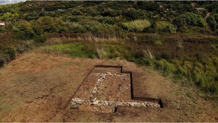 Ναόσχημο κτήριο, πιθανόν ο ναός του Ποσειδώνα, εντοπίστηκε στο Κλειδί Σαμικού