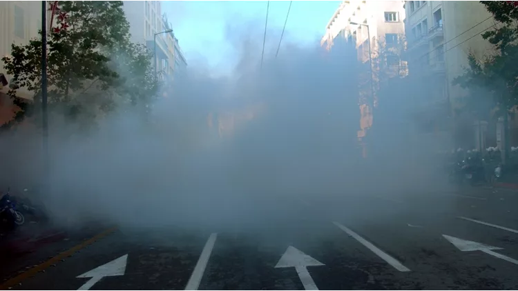 H πολιτική επέστρεψε στους δρόμους