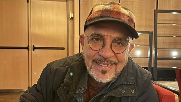 Γιάννης Ζουγανέλης Να μου γελλάς