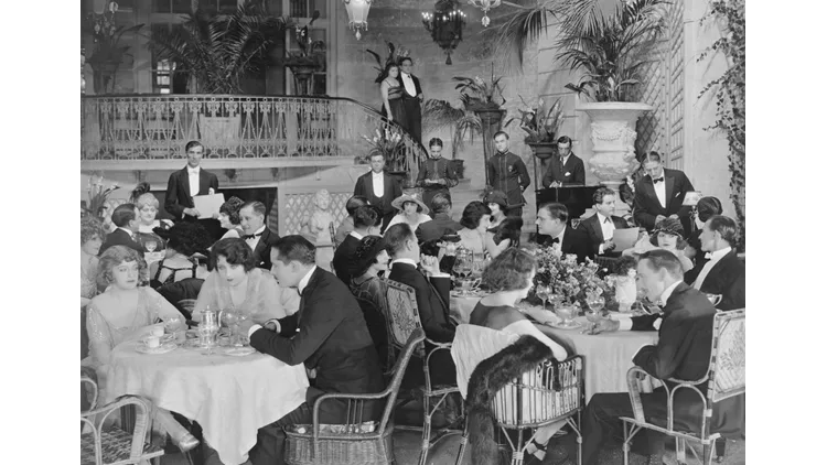 kosmika estiatoria hero