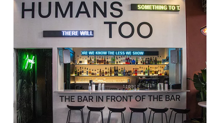 Πώς και γιατί το The Bar in Front of the Bar έφτασε στα 50 Καλύτερα Μπαρ του Κόσμου