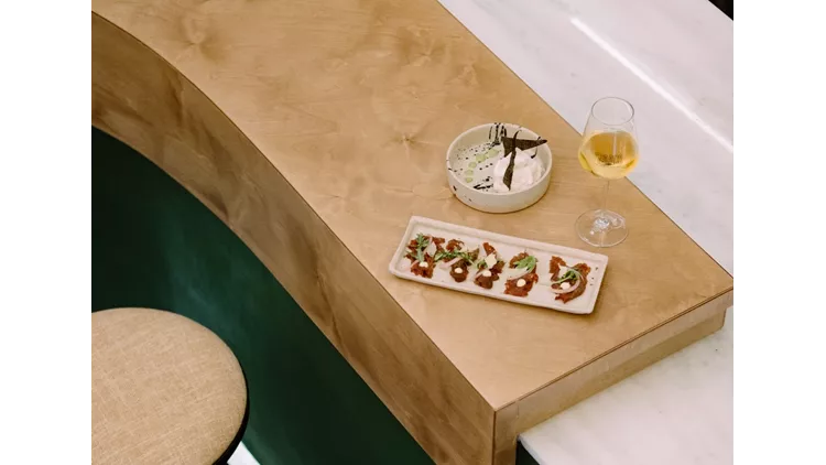 Fellos Athens νέο wine bar στο κέντρο