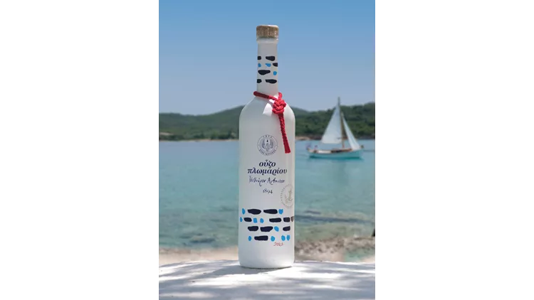 Ούζο Πλωμαρίου