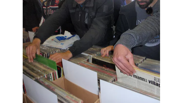 Vinyl Market
