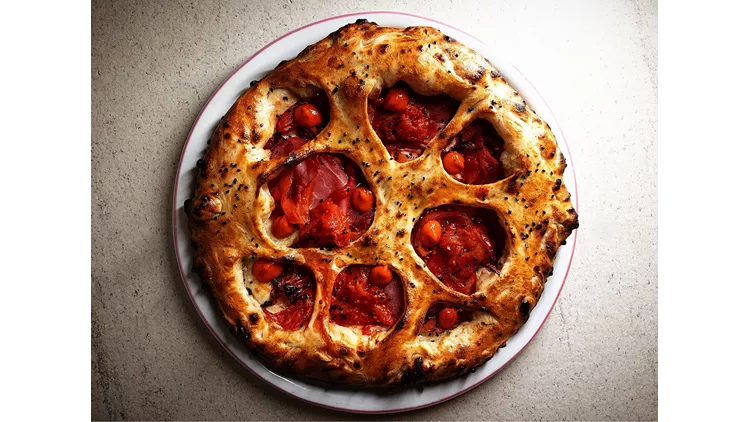 Στη Βούλα παίζει η ίσως πιο γαστρονομική πίτσα της Αθήνας