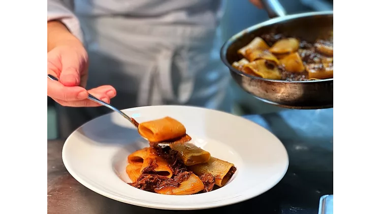 Τα paccheri con Guancia στο Da Bruno