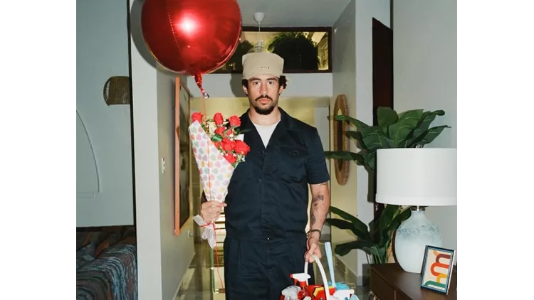 Νοσταλγώντας στο ίντερνετ: O Bad Bunny, οι Big Time Rush και τα ταξίδια με το Google Maps